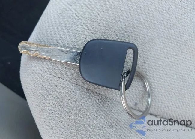 1HGCR2F3XDA095426: 42194202