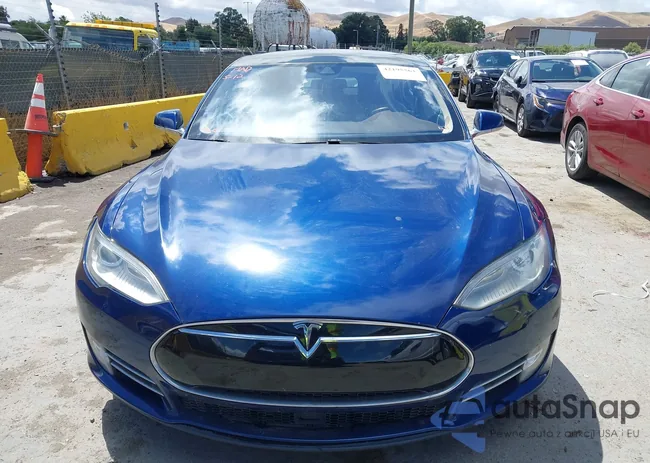 5YJSA1V26FF099018: 42195561