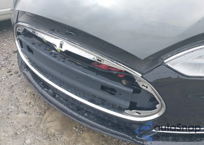 5YJSA1DG7DFP26402: 42195726