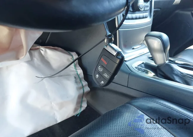 1C4RJFBG6JC204593: 42195757