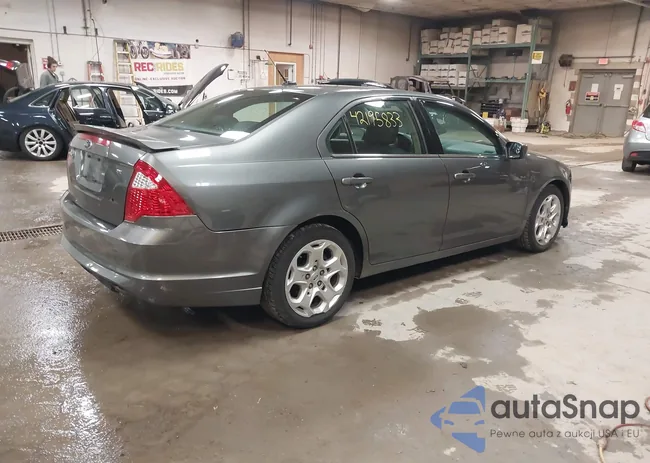 3FAHP0HA1AR335139: 42195833