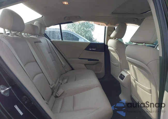 1HGCR3F88DA045061: 42195863