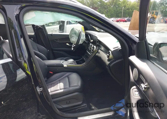 W1N0G8EB9LF817921: 42195876