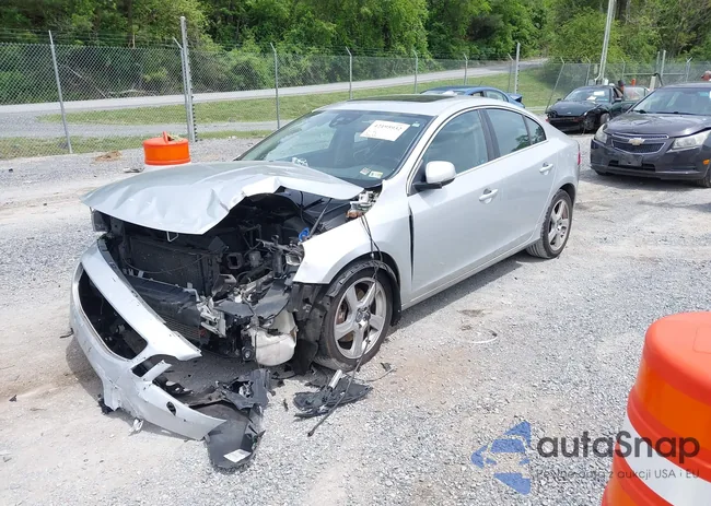 YV1622FS1C2089122: 42195932