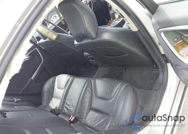 YV1622FS1C2089122: 42195932