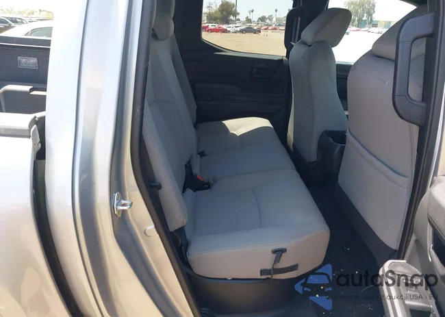 3TMLB5JNXRM012956: 42195046