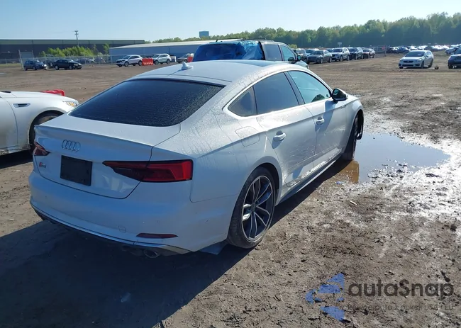 WAUC4CF59JA044383: 42195056