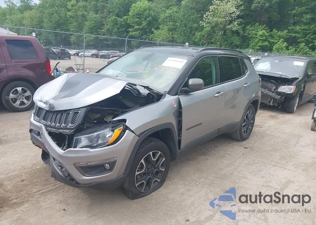 3C4NJDDB9KT739654: 42195345