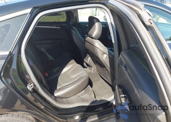 3FA6P0K92GR151424: 42196566