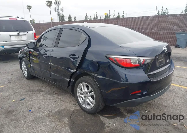 3MYDLBYV6JY322073: 42196627