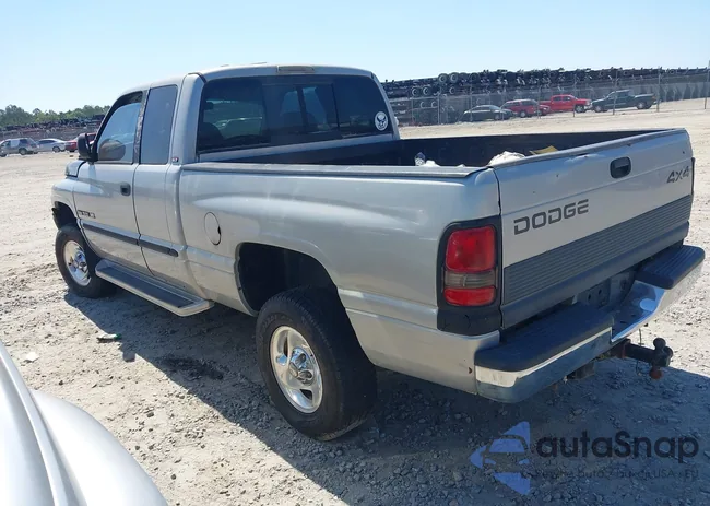 1B7HF13Z7YJ147052: 42196659