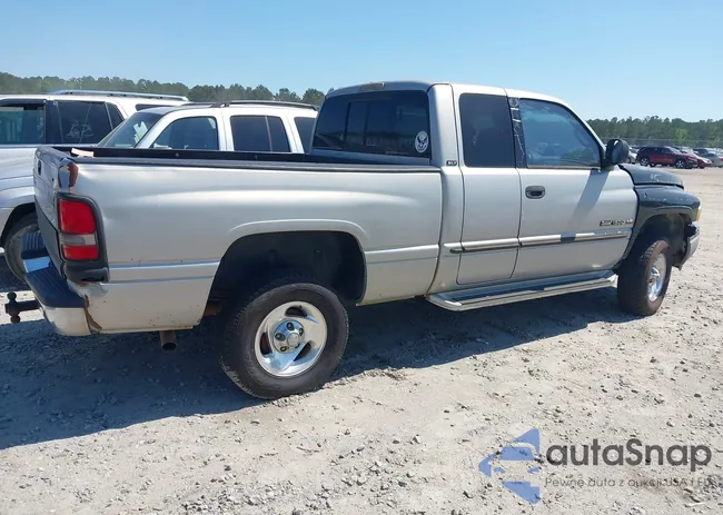 1B7HF13Z7YJ147052: 42196659