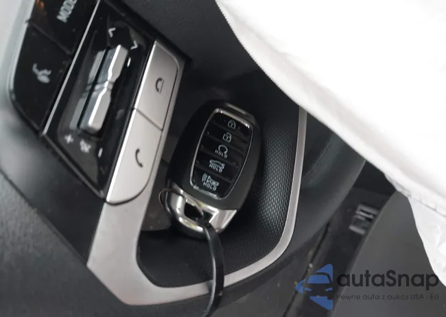 KMHLM4AG8NU286454: 42196696