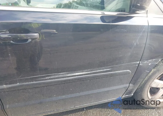 2V4RW3DG3BR717246: 42196697