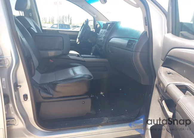 5N1BA08C09N601876: 42196727