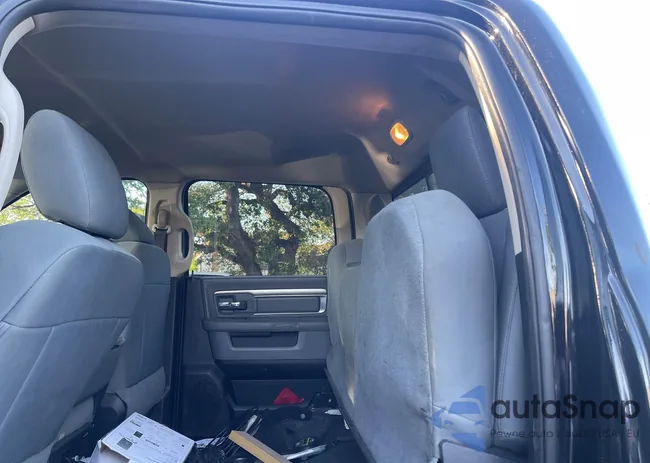 3C6UR5DL7FG524265: 42196838