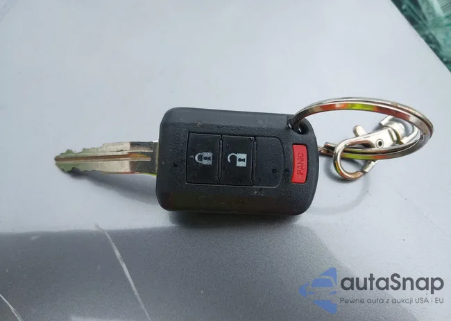 JA4APUAU2NU008118: 42197437