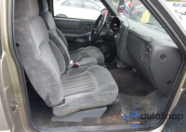 1GCCS1951Y8297501: 42197455