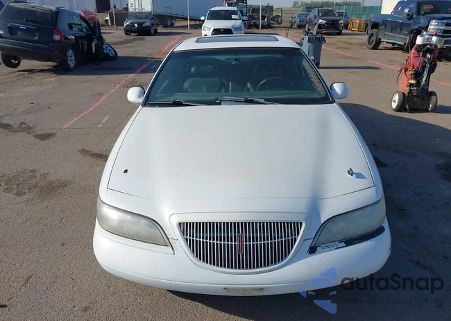 1LNFM92V4WY615099: 42197737