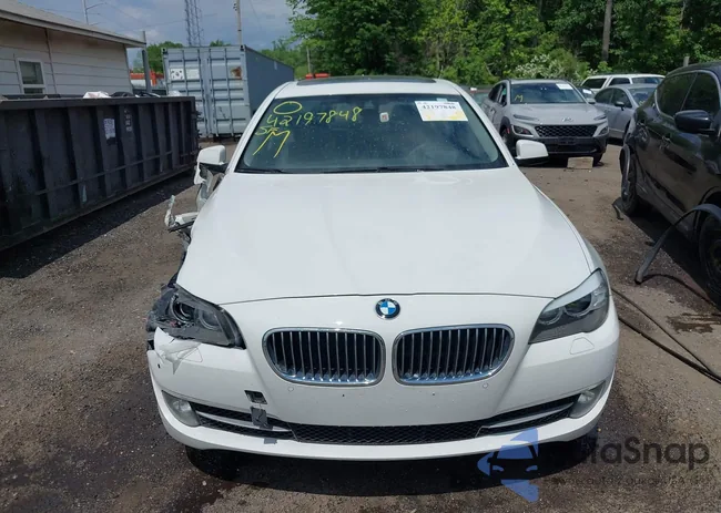 WBAXH5C58DD113587: 42197848