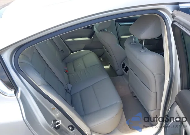 19UUA8F50AA009178: 42197215