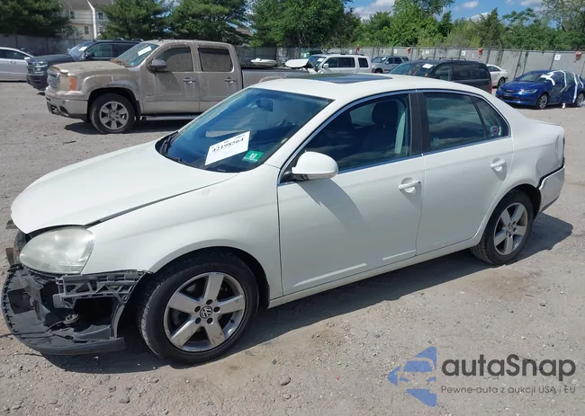 3VWRZ71KX8M192099: 42198564