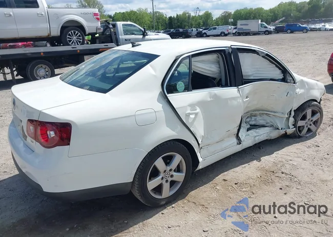 3VWRZ71KX8M192099: 42198564