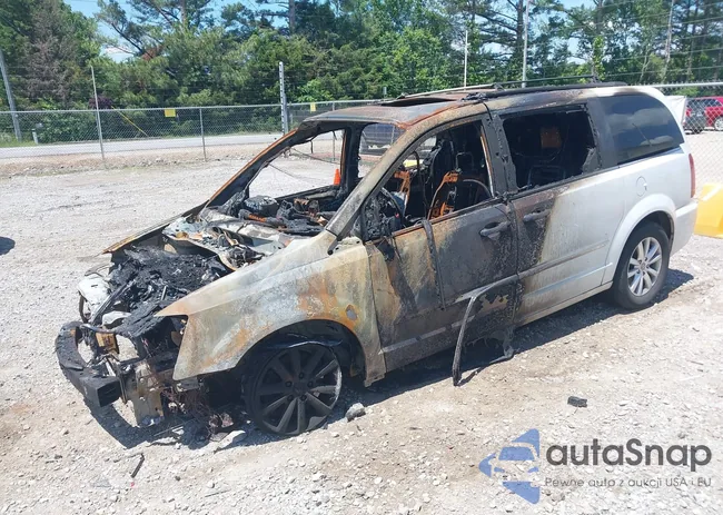 2C4RC1GG5FR630084: 42198631