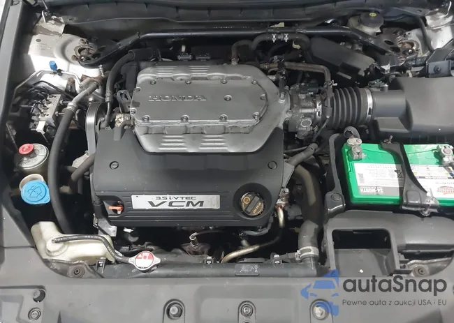 1HGCP3F85CA009624: 42198643