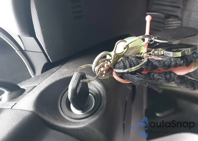 3FA6P0H76DR381372: 42198664