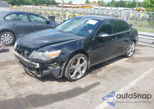 JH4KB2F61BC000373: 42198721