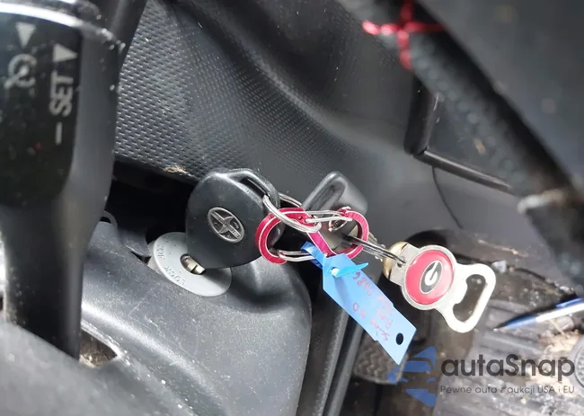 JTKKU10498J009686: 42198732