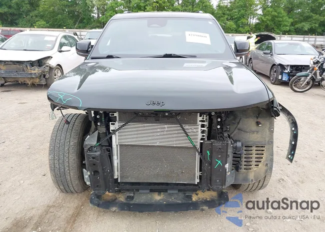 1C4RJKAG0P8828301: 42198860