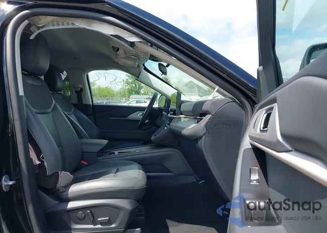 1FMUK8DH8SGB17695: 42198872