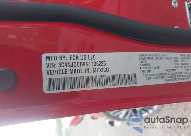 3C4NJDCB9NT136225: 42198912