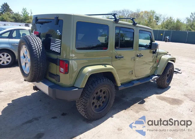 1C4BJWEG8DL557533: 42198215