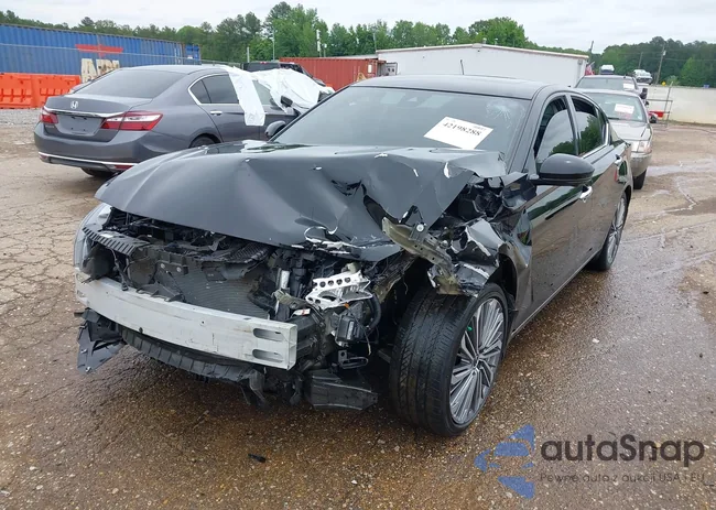 1N4BL4EV3RN356816: 42198288