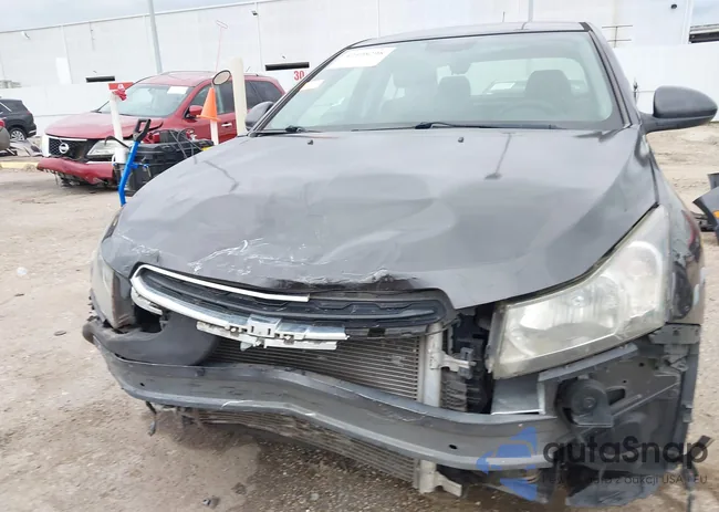 1G1PE5SB6G7185273: 42198298