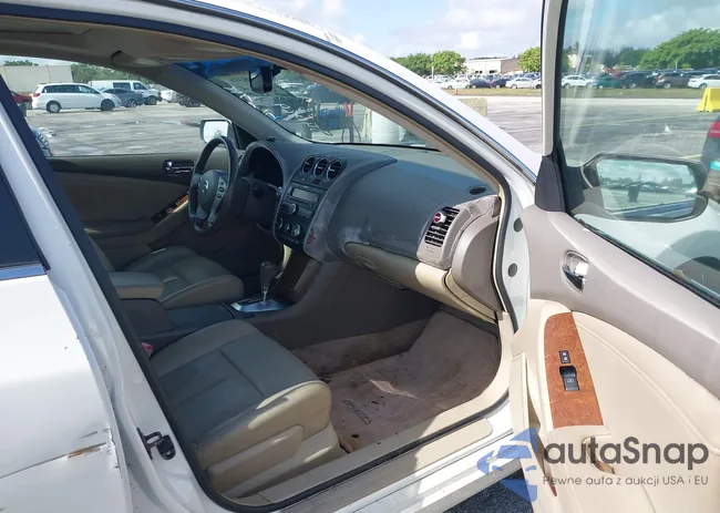 1N4AL21E29N554969: 42198316