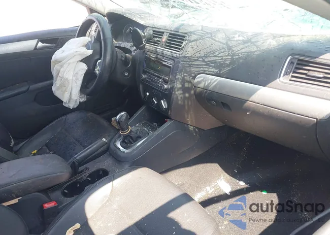 3VWDX7AJXDM455340: 42198360