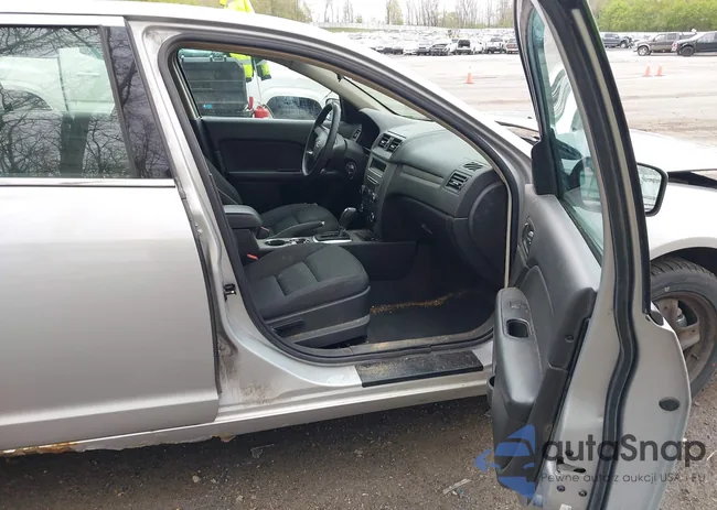 3FAHP0HAXAR164973: 42198400