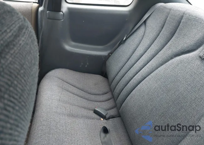 1G2JB1247X7582141: 42198418