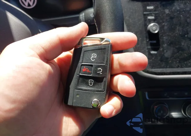 3VVRB7AX5RM142006: 42199560