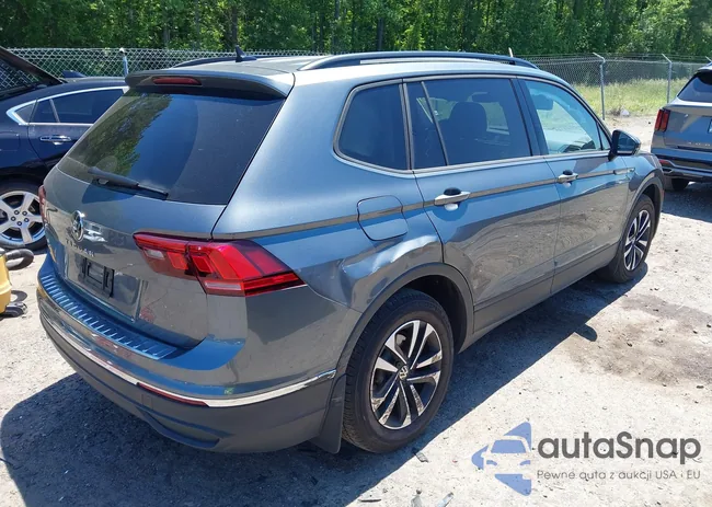 3VVRB7AX5RM142006: 42199560