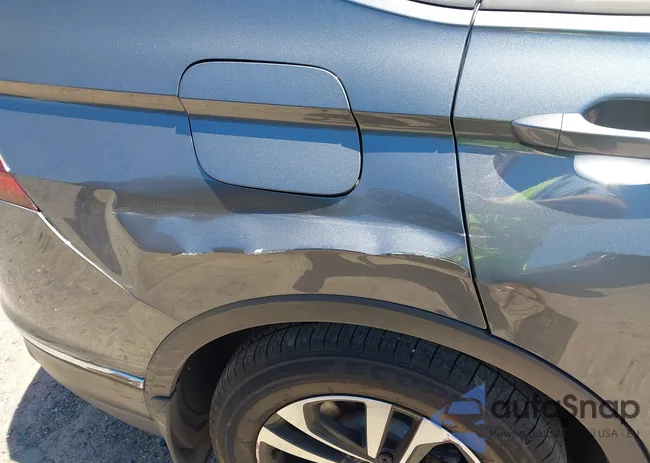 3VVRB7AX5RM142006: 42199560