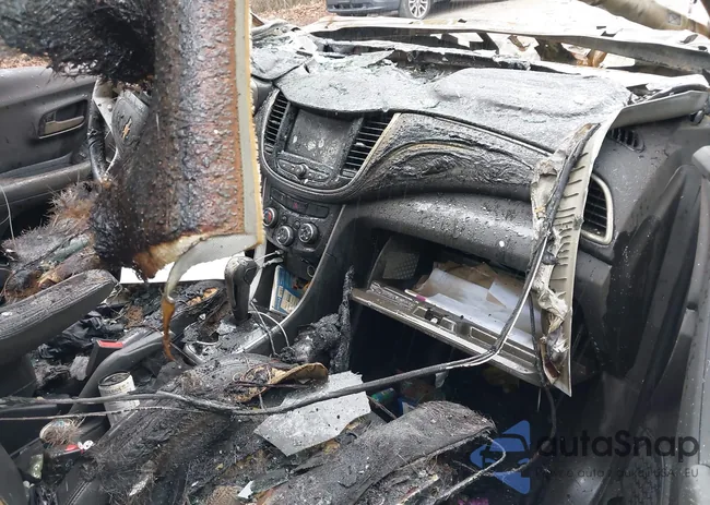 KL7CJPSB3JB710952: 42199598