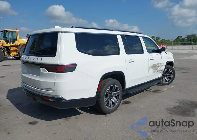 1C4SJSBP6PS556999: 42199624