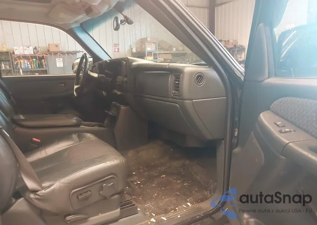 3GNGK23G12G155093: 42199728