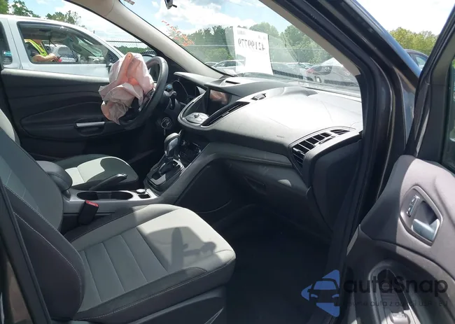 1FMCU9GX8GUA79697: 42199779