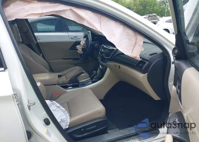 1HGCR3F89DA001926: 42199961